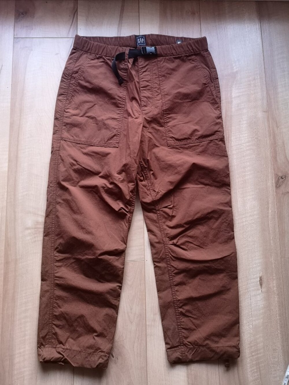 GAP Men’s Utility Hiking Pants w/ Built-In Belt & Cinch Hem - Brown - Size Mediu